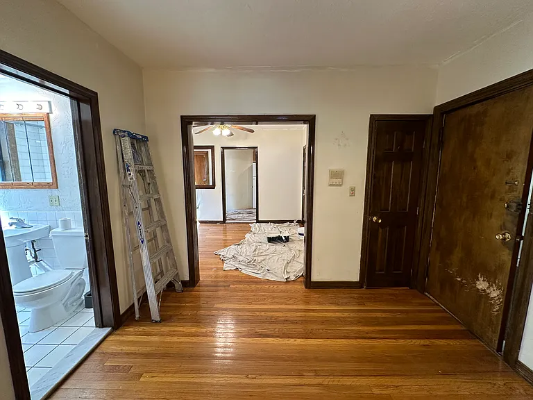 240 Kelton St #4CP — Photo 3
