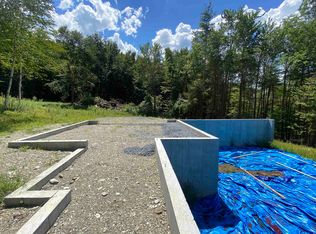 1213 Gore Rd, Bennington, VT 05201