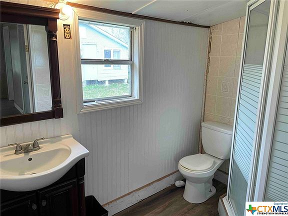 5th image of 58 Carancahua St