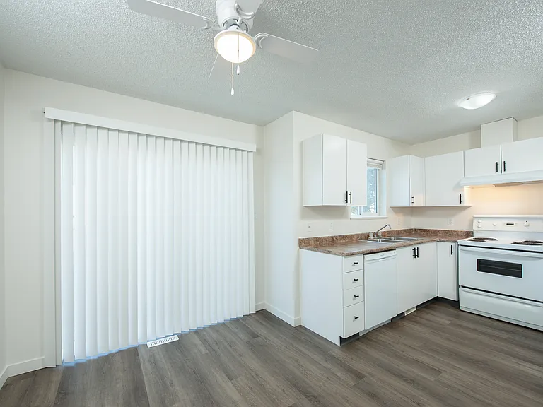 610 King St — Photo 18