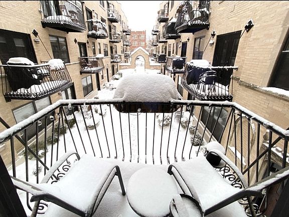 2nd image of 4438 N Damen Ave APT 2W