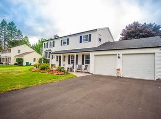 611 Bending Bough Dr, Webster, NY 14580