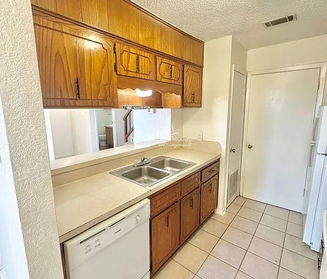 3009 Lake Rd #B — Photo 11