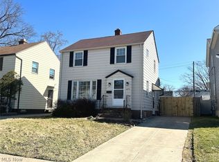 1073 Argonne Rd, South Euclid, OH 44121