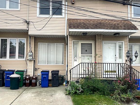 4th image of 36 Houston Ln