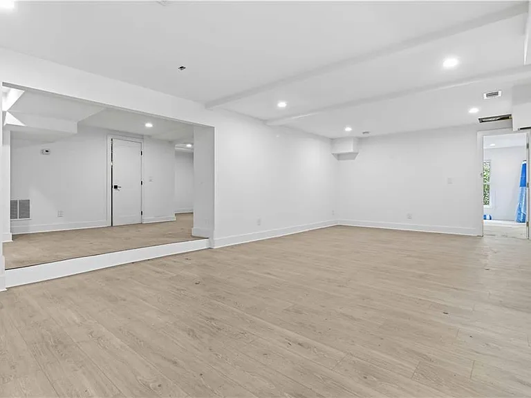 3196 Towerview Dr NE — Photo 31