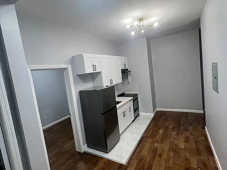 275 Broadway #1-2 — Photo 3