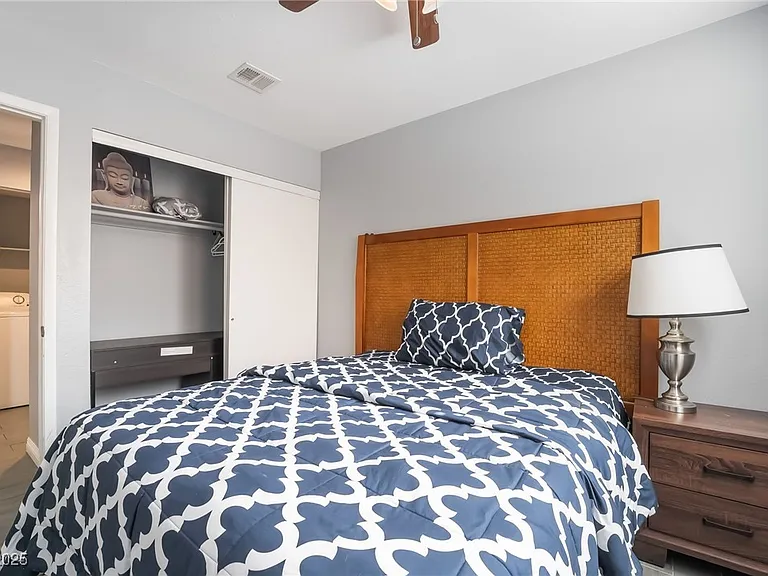 7076 Gunslinger St — Photo 26