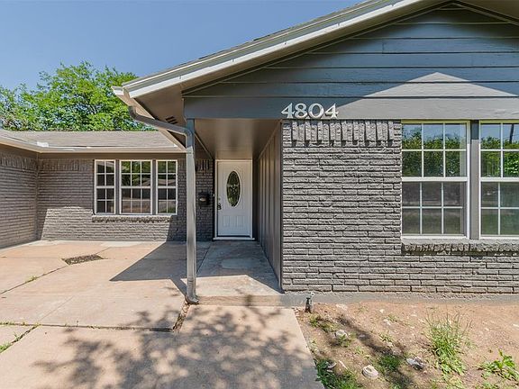 3rd image of 4804 Maple St
