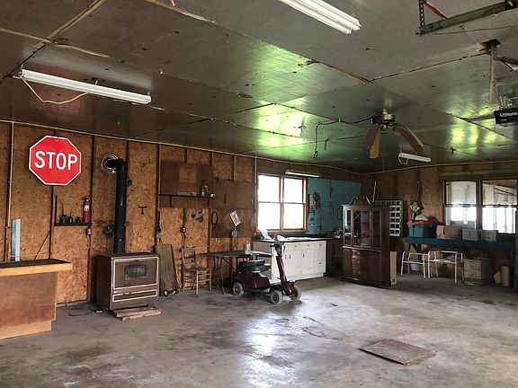5th image of 208 W Elizabeth St