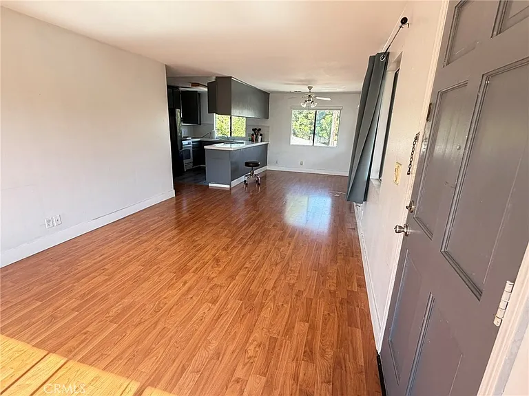 4880 Pacific Ave — Photo 16