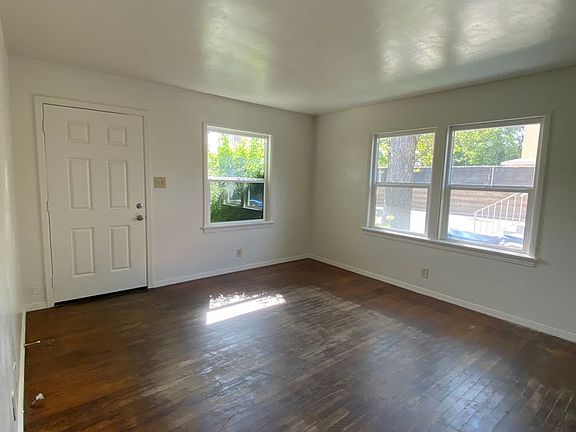 3rd image of 2315 Terrace Way APT E