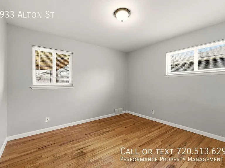 1933 Alton St — Photo 12