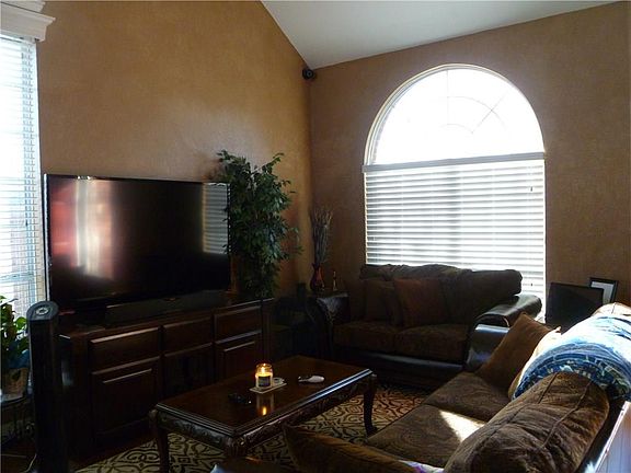 3rd image of 7950 Kern Ct