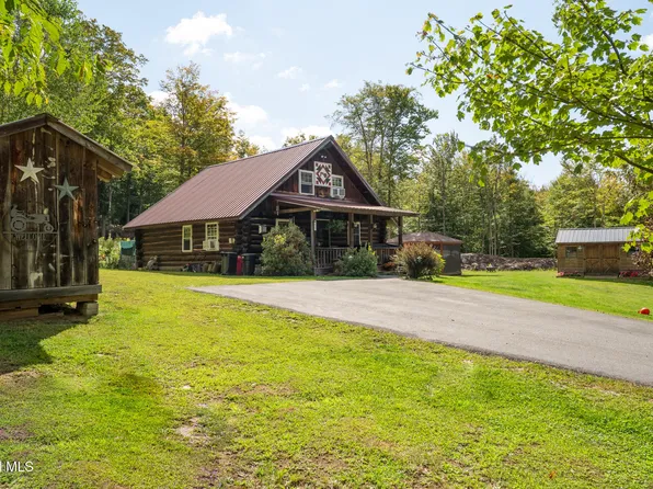 107 Lake Road, Gloversville, NY 12078