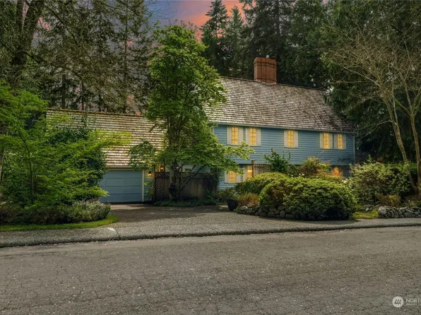 1523 Arthur Place NW, Bainbridge Island, WA 98110