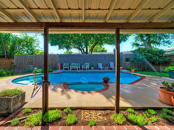 4th image of 10606 Barnhill Dr