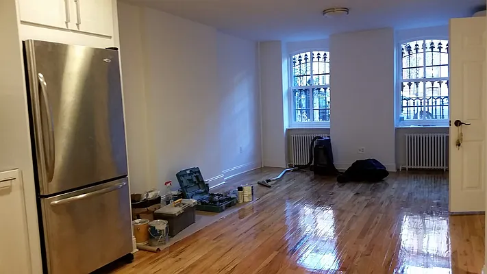 Rented by Brownstone Property Group | media 21
