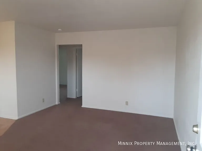 711 S Austin Ave #212 — Photo 9