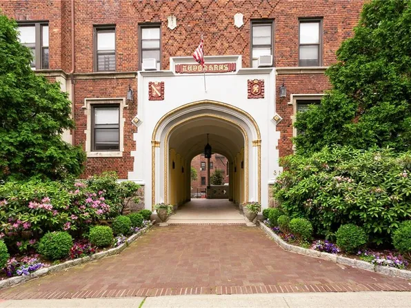 31 Pondfield Road W #69, Yonkers, NY 10708