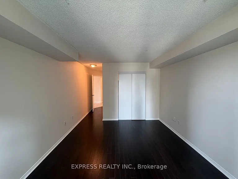 29 Pemberton Ave #903 — Photo 12