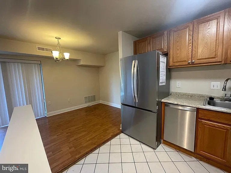 6139 Leesburg Pike #107 — Photo 8