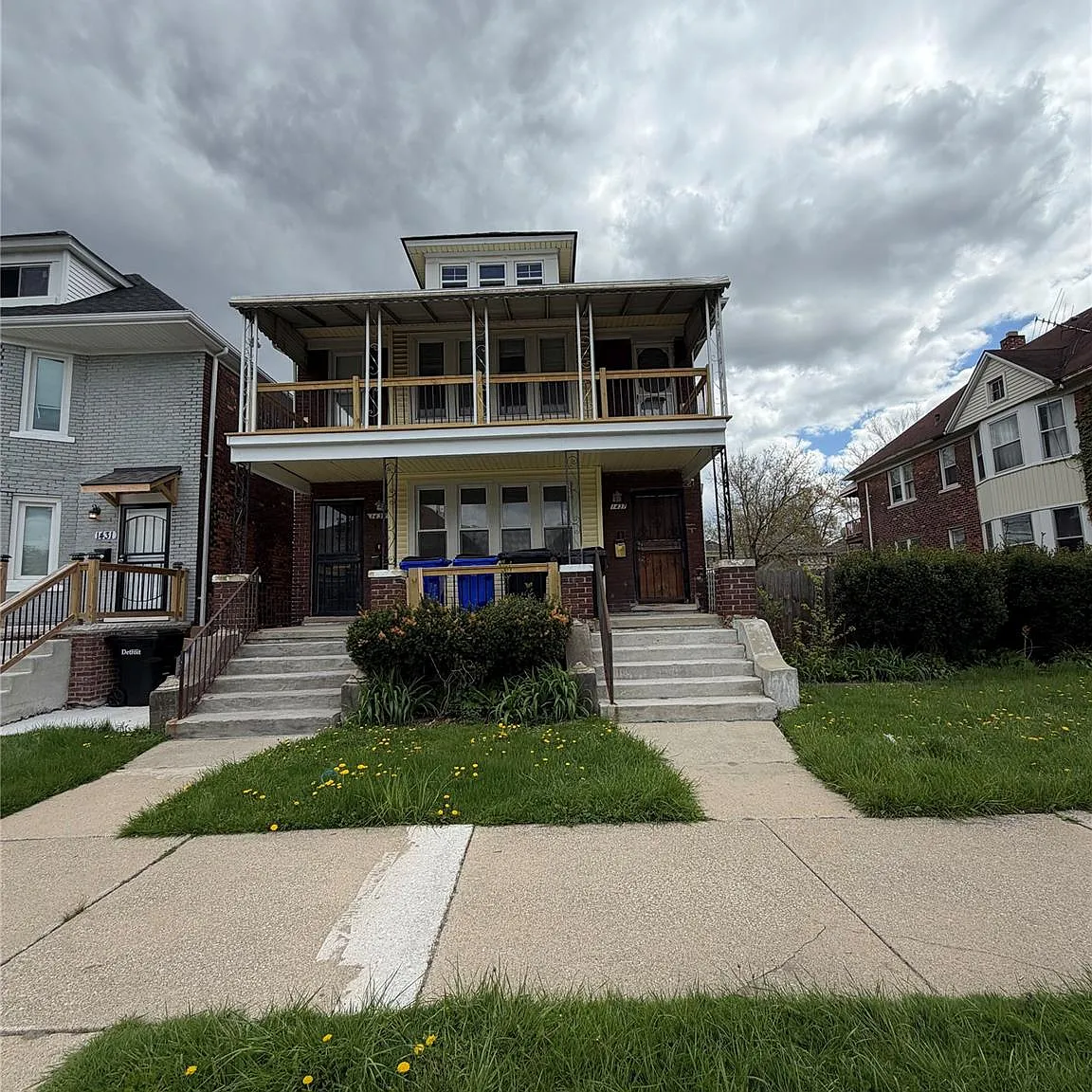 3 bed, 1.0 bath, 2380 sqft, $2,200 — Photo 1