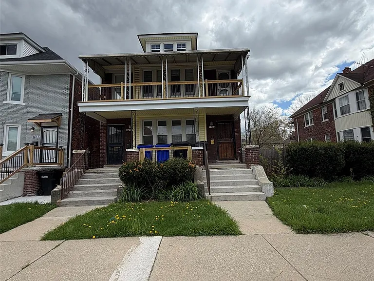 1441 W Euclid St — Photo 1