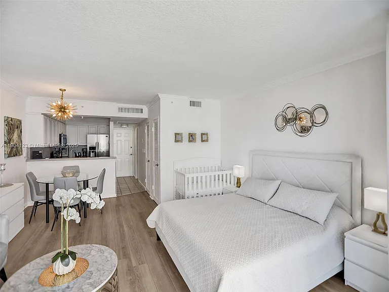 2501 S Ocean Dr #505 — Photo 8