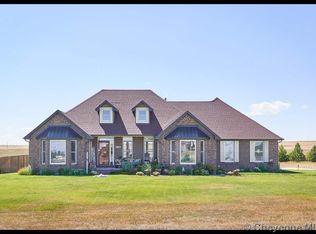 9804 Fox Ridge Dr, Cheyenne, WY 82009