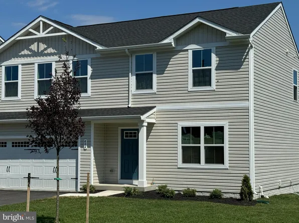 404 Circle Dr, Winchester, VA 22601