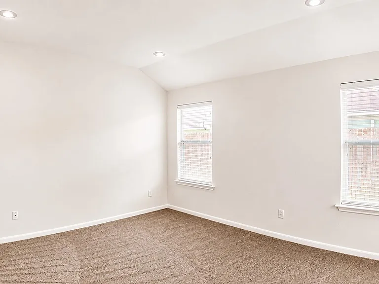 7543 Legacy Pines Dr — Photo 17