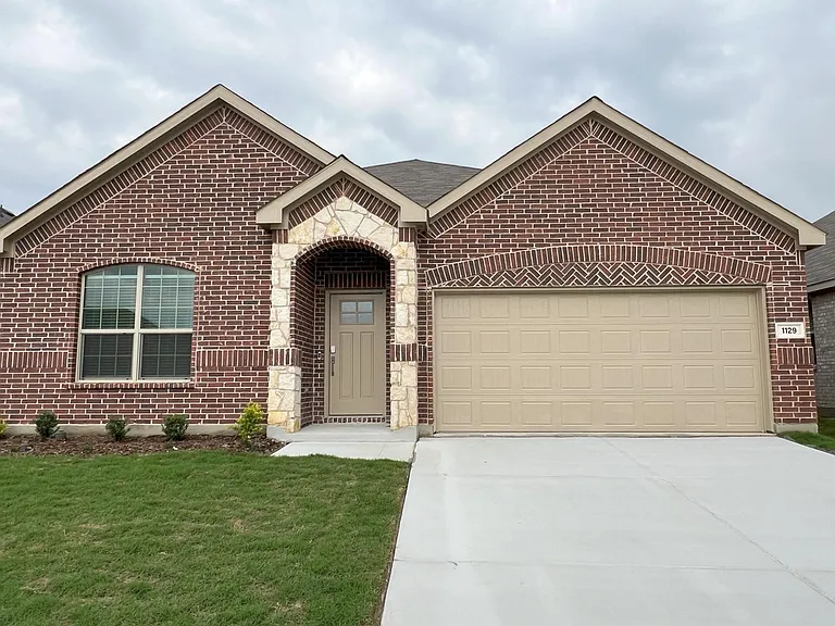 1129 Flameleaf Dr — Photo 1