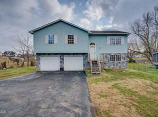 100 Springview Dr, Gray, TN 37615
