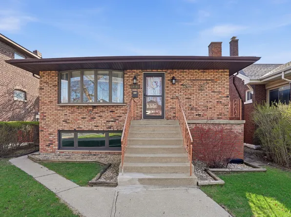 1431 Lake Ave, Whiting, IN 46394