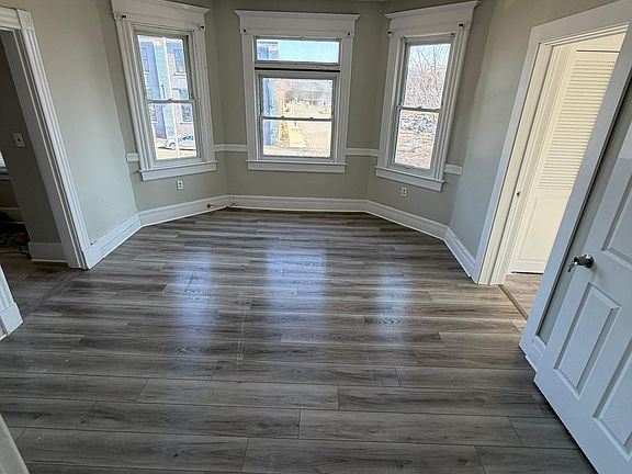 2nd image of 9 Murray Hill Ave #2