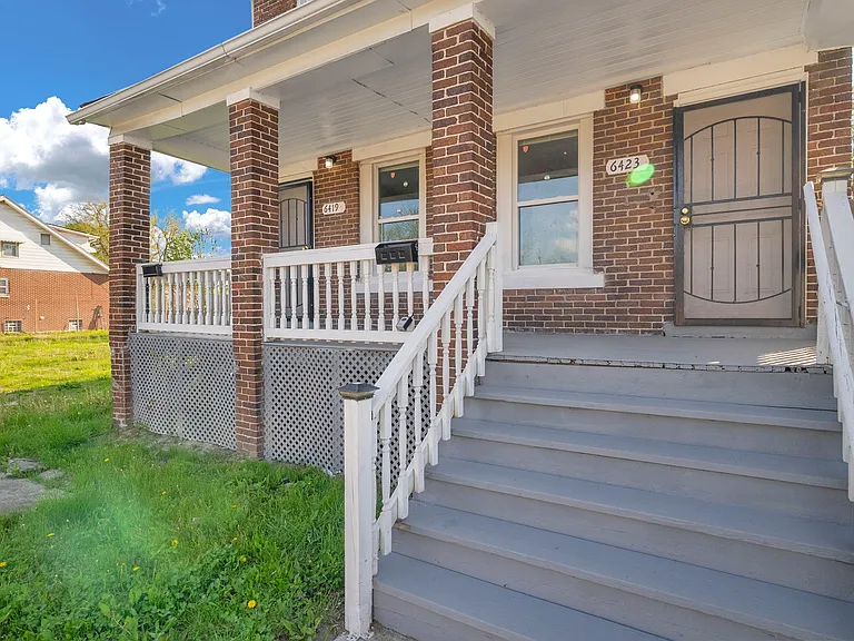 6423 Hazlett St — Photo 33