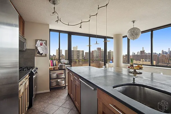 Sold by Halstead Real Estate | media 18