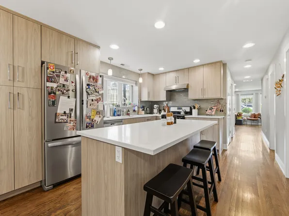 3720 N Kedvale Ave Unit 1, Chicago, IL 60641