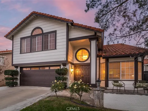 29033 Shadow Valley Ln, Saugus, CA 91390