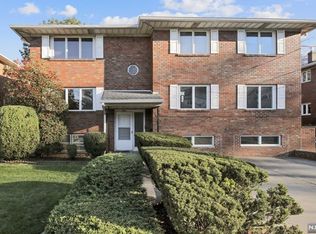 1428 11th St #1, Fort Lee, NJ 07024