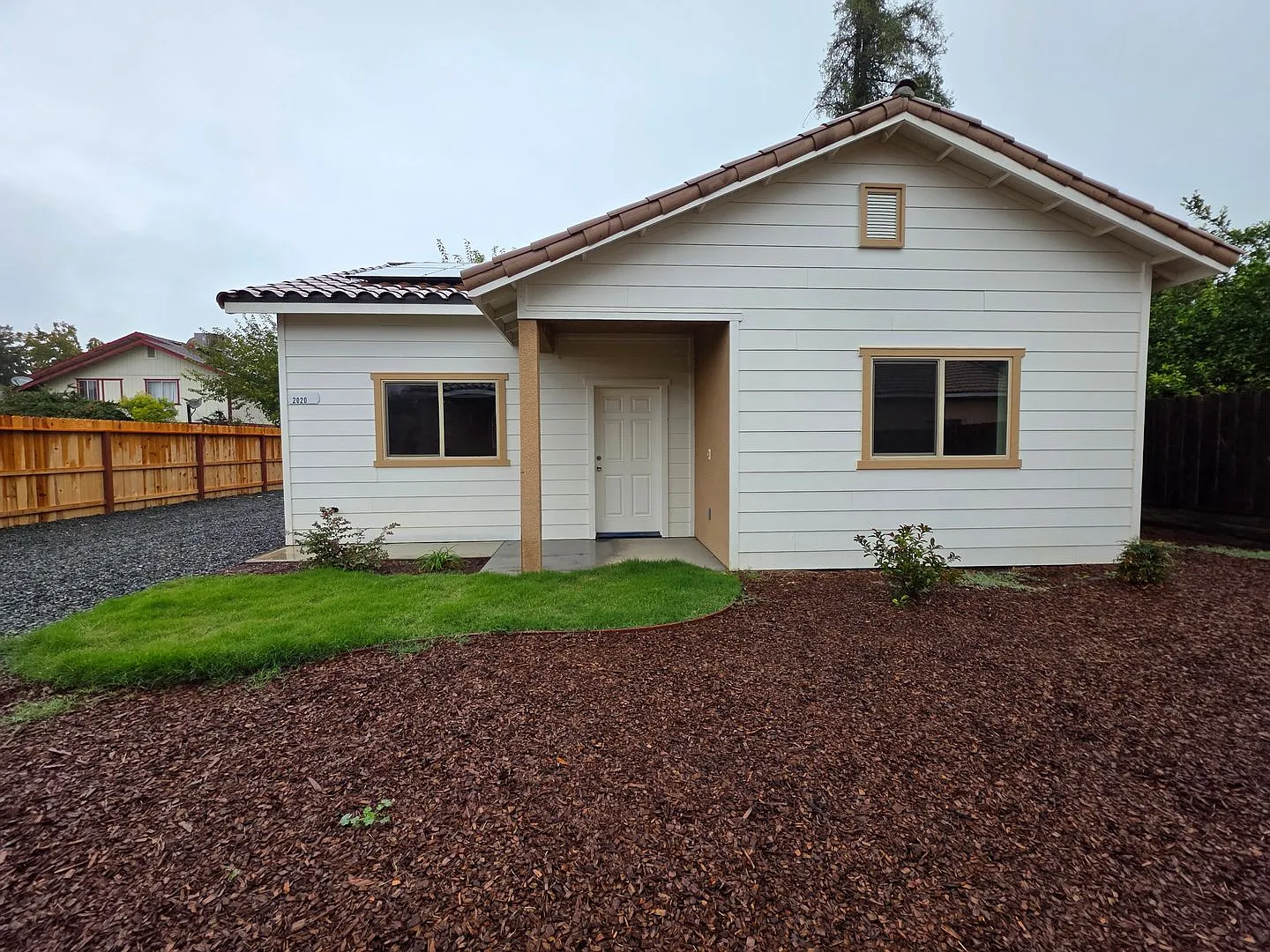 2020 E. Seeger — Photo 1
