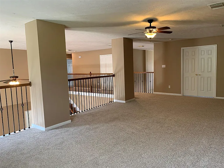 20703 Riviere Ln — Photo 36