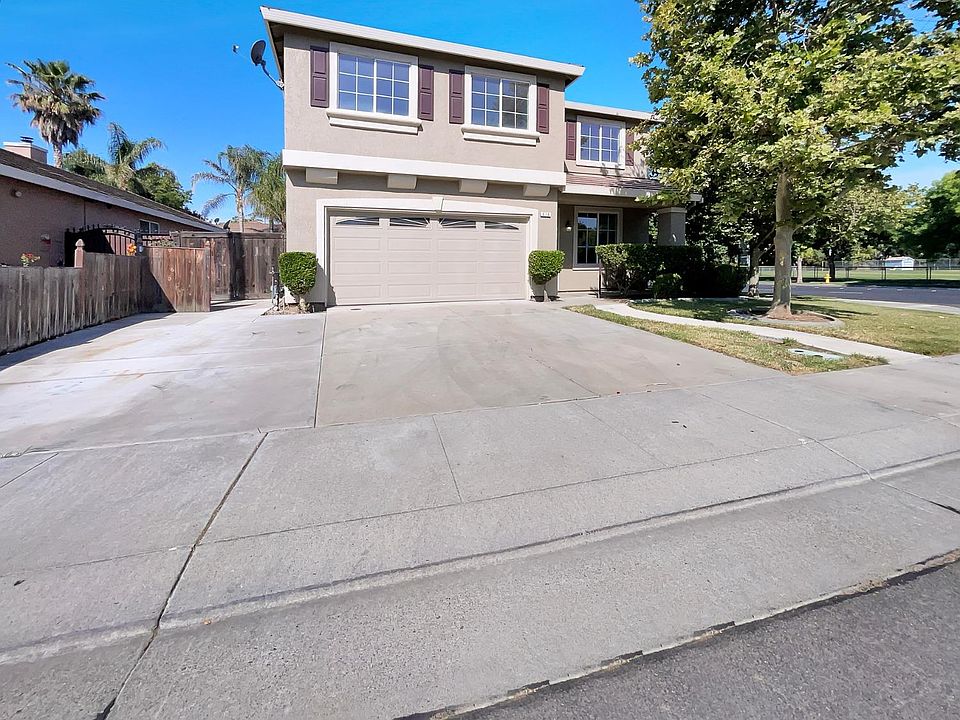1st image of 816 Wallace Dr