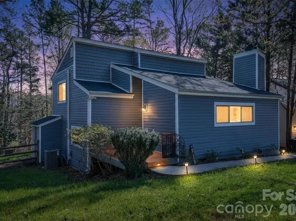 1121 Mai Kai Way, Tega Cay, SC 29708