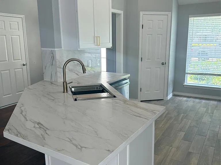 11831 Rainbow Bridge Ln — Photo 8