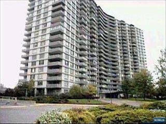 1st image of 2100 Linwood Ave APT 2F