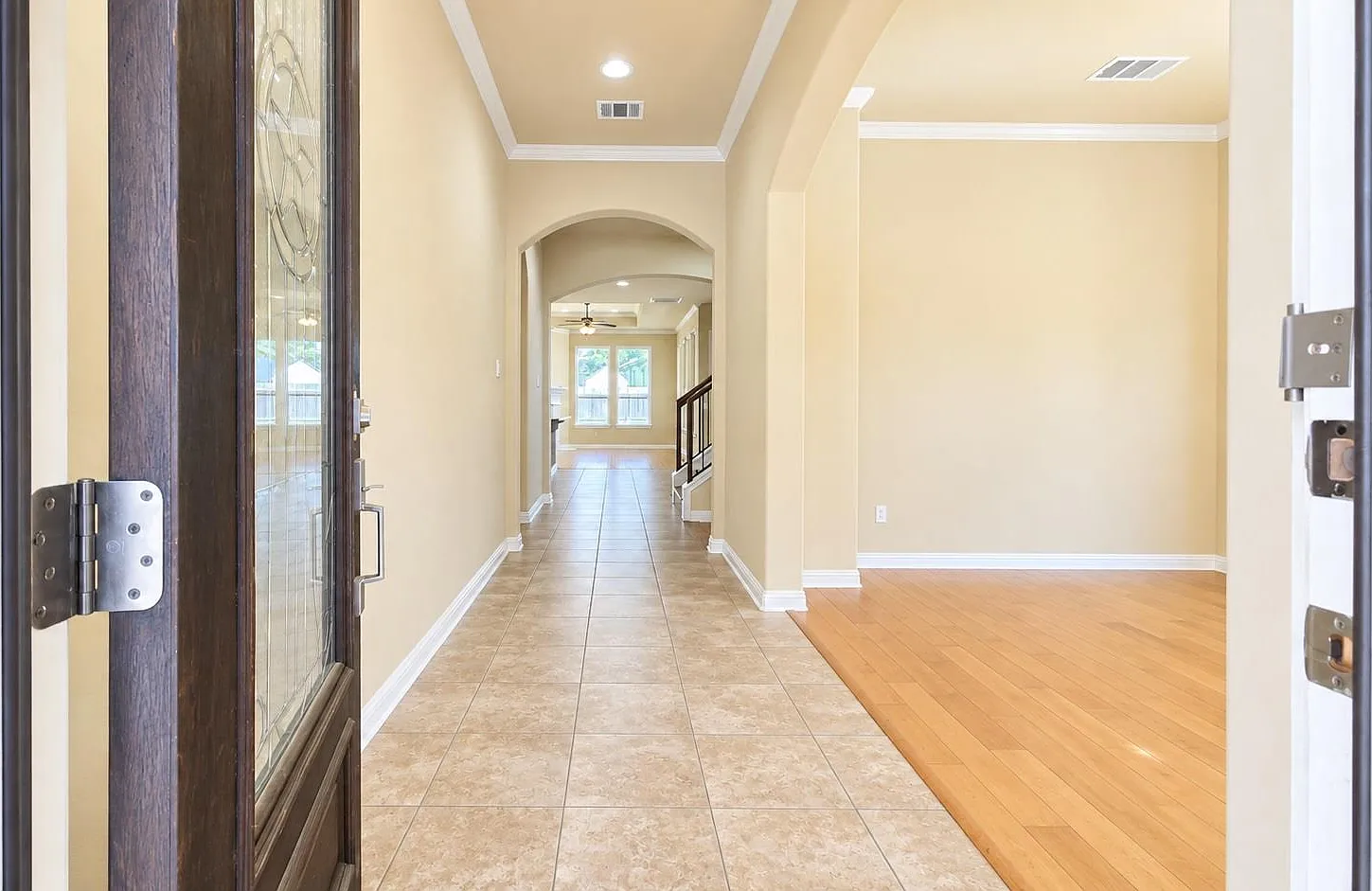 4 bed, 3.5 bath, 2844 sqft, $3,450 — Photo 3