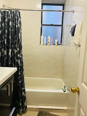 Rented by Bond New York | media 10