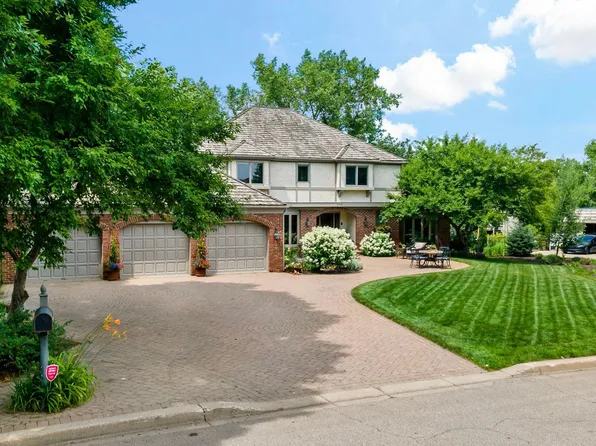 5708 Long Brake Trl, Edina, MN 55439